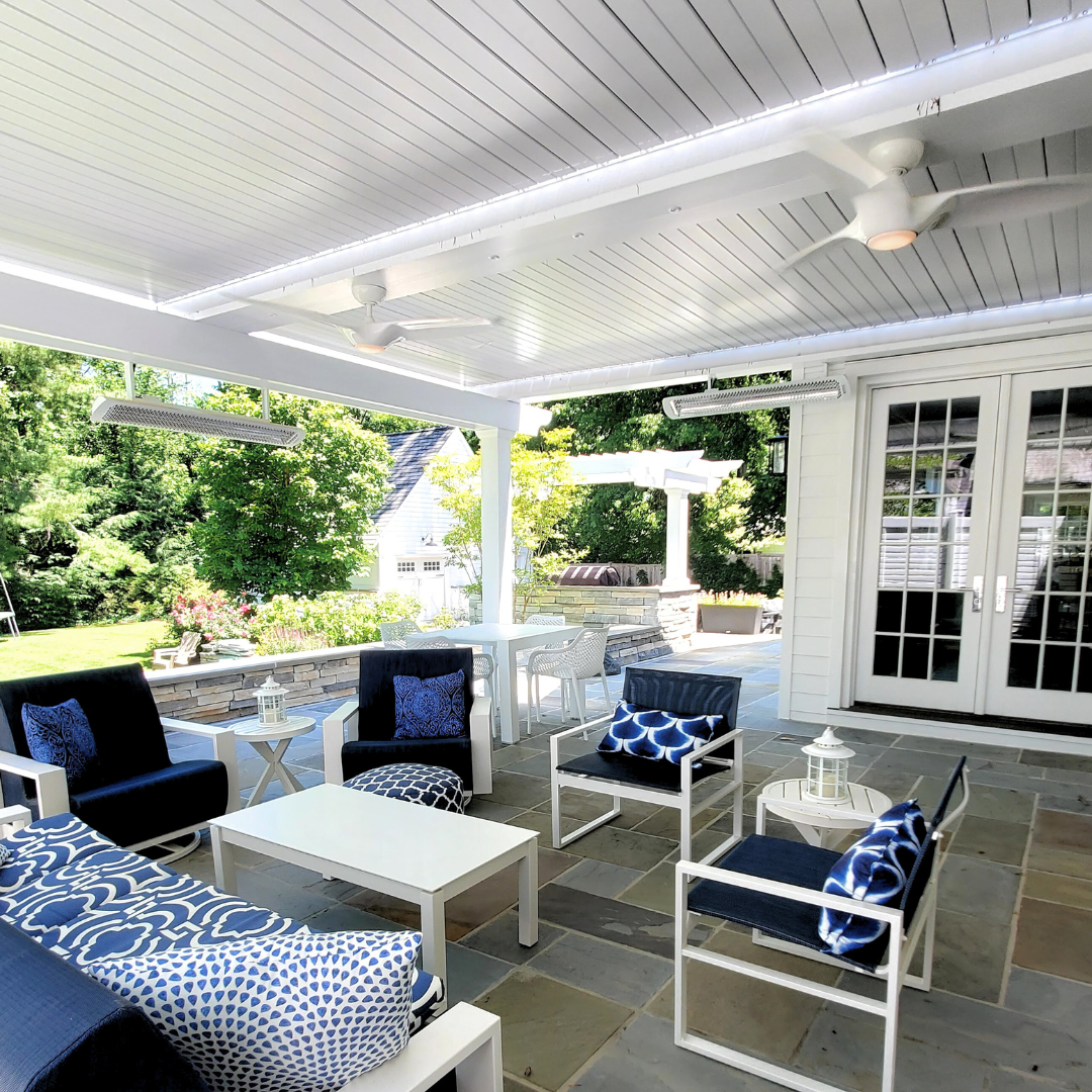 Outdoor Lounging Area Under Motorized Louvered Pergola | Apollo Opening ...